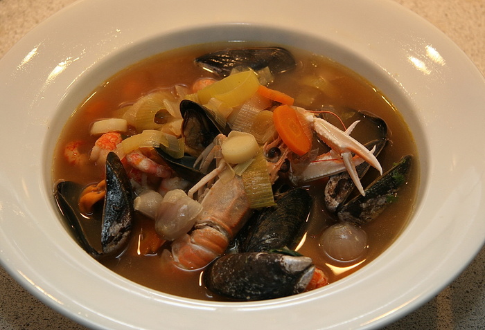 Bouillabaise鱼汤，法国，Bouillabaise，鱼，汤，法国Bouillabaise鱼汤，鱼汤，海鲜汤