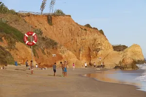 海滩，孩子们玩耍，沙滩，海洋，人，蓝色，节日，孩子们的欢乐