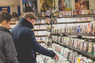 朴茨茅斯，美国，音乐商店，时髦人士，年轻人，CD，旧技术，技术