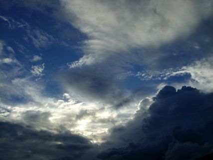 天空，云，蓝天，云天，自然之美，低角度观看，风景自然，宁静