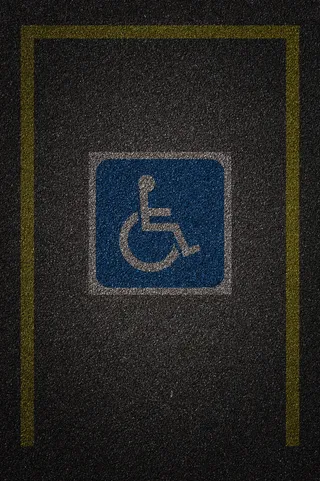 空置不足，停车场，轮椅空置，身体欠佳，残疾人空置，公园，蓝色，标志