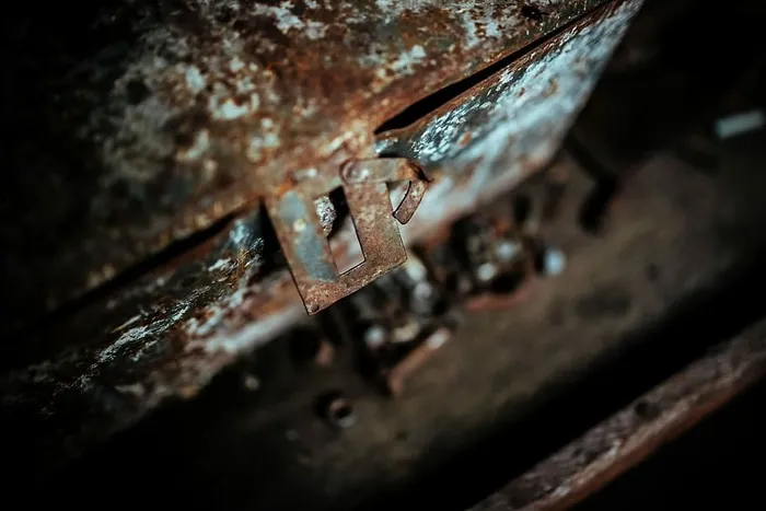 车间里的旧盒子