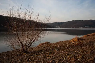 德国，爱德塔尔，爱德尔西大坝，荒凉，石头，湖泊，水，格拉斯