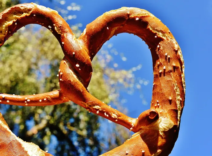 close，photo，heart pretzel，wiesnbreze，breze，pretzel，Greg，riesenbreze