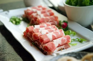 肉、羊肉卷、食品、中餐、酱汁、火锅、食品和饮料、新鲜度