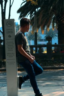 改革，cdmx，墨西哥，一个人，真人，休闲服装，生活方式，年轻人