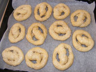 食品，amp，饮料，椒盐卷饼，椒盐卷饼，椒盐卷饼，食品和饮料，烘焙