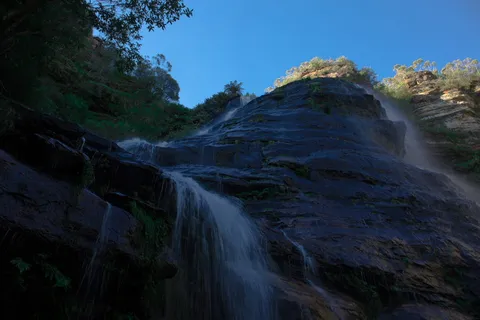 澳大利亚，蓝山国家公园，卢拉瀑布步行道，小径，徒步旅行，瀑布，瀑布