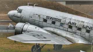 飞机、机场、公司、飞行器、飞机、运输、运输方式、无人