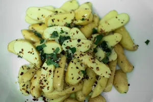 食物，香蕉，植物，水果，调味品，芝麻，沙拉，鼠尾草