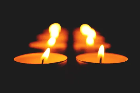 选择性、聚焦、尾灯蜡烛、黑暗、蜡烛、灯光、火、夜晚 选择性、聚焦、尾灯蜡烛、黑暗、蜡烛、灯光、火、夜晚
