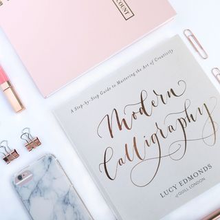 文字、室内、纸张、西文、无人、特写、静物、高角度视图