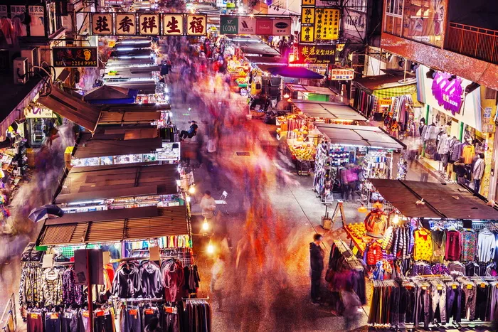衣服、木头、摊位、夜间、街道、商店、城市、人