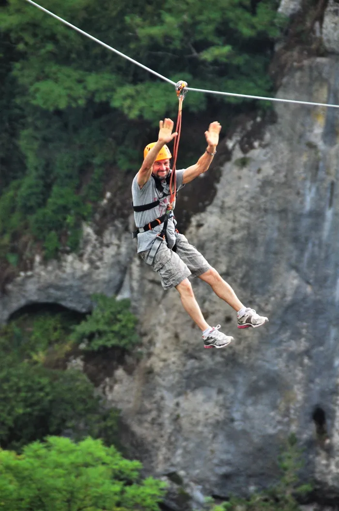 飞狐，拉链，冒险，冒险，勇气，乐趣，风险，欢乐