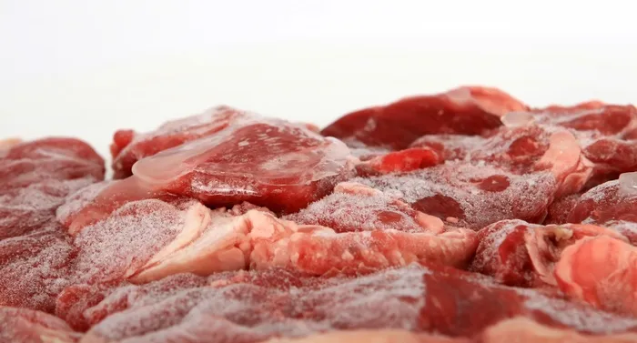 特写照片、生的、肉、食欲、牛肉、炖肉、胸脯、餐饮