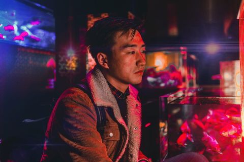 男人穿夹克, 人类, 人, 俱乐部, 夜店, 夜生活, 酒吧, 酒吧柜台