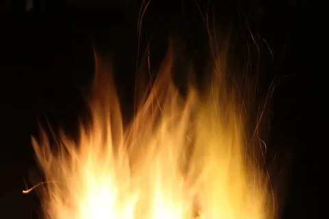特写,火,火坑,火焰,火焰,热量,夜晚,黄色 特写,火,火坑,火焰,火焰,热量,夜晚,黄色