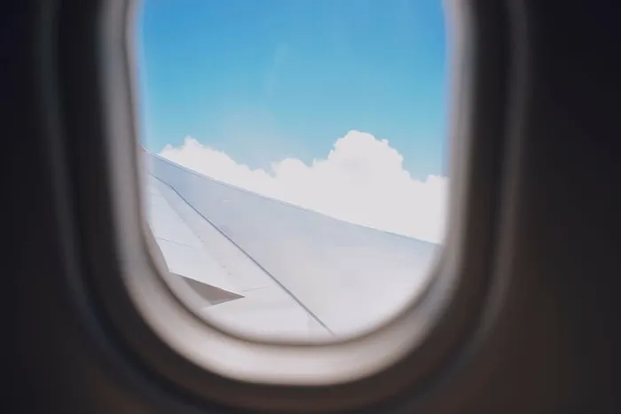 机翼，外部，飞机窗口，白天，飞机，旅行，冒险，飞机