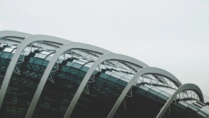 玻璃墙建筑，拱门，拱形，塔楼，钟楼，办公楼，建筑，建筑