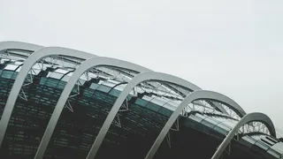 玻璃墙建筑，拱门，拱形，塔楼，钟楼，办公楼，建筑，建筑