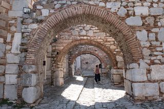 希腊，distomo，hosios loukas，stone，bricks，agios loukas，elcarito，unsplash