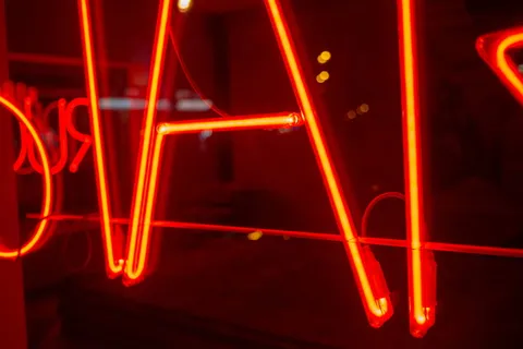 霓虹灯,灯光,夜生活,霓虹灯管,夜晚,人造光,电,霓虹灯 霓虹灯,灯光,夜生活,霓虹灯管,夜晚,人造光,电,霓虹灯