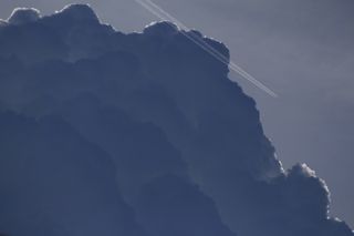 云，喷气飞机，小径，黑暗的天空，暴风雨，天气，云天，天空