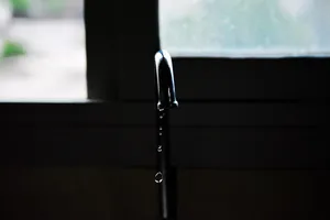 水，水滴，液体，瀑布，水龙头，钢铁，窗户，玻璃