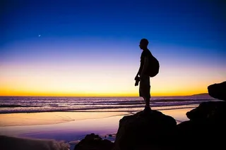 剪影，摄影师，站立，岩石，看，海岸，日落，男人