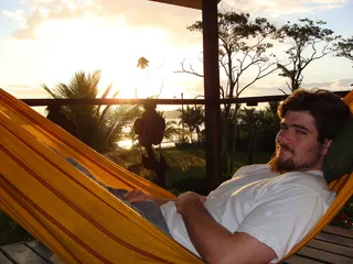 日落，吊床，悠闲，男人放松，夏天，度假，真人，年轻人