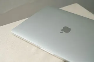 macbook、macbook pro、apple、scene、灰色、白色、单色、极简主义