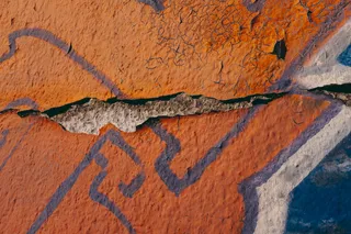 墙上的油漆裂缝