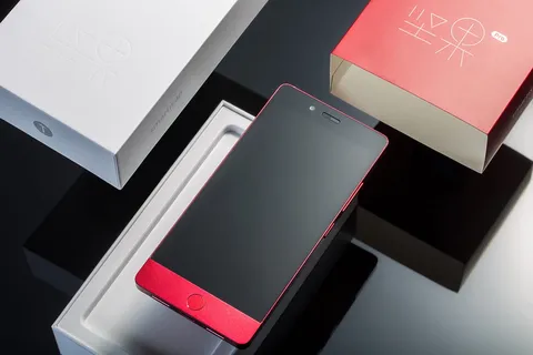 带盒子的红色电话 带盒子的红色电话