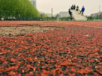 中国，驻马店市，黄淮大学，操场，大学，学生，真人，男人