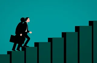 爬楼梯走向成功的女人。