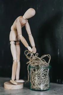 各种木制人体模型的姿势 各种木制人体模型的姿势