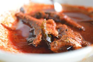 鱼咖喱，红色肉汁，鱼，印度食品，非素食，海鱼，海鲜，日晒