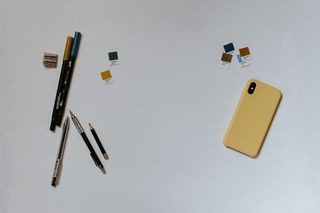 各色笔批、配件、黄色、标签、文字、纸箱、纸板、盒子