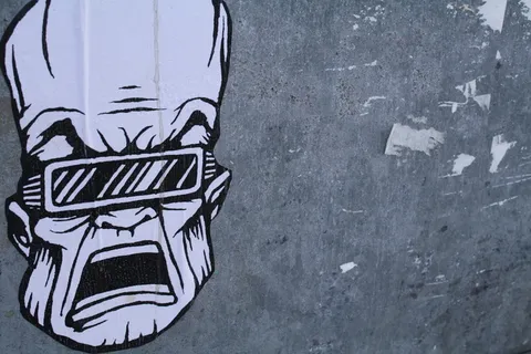 街道、艺术、卡通、格拉菲蒂、建筑、无人、建筑结构、白天