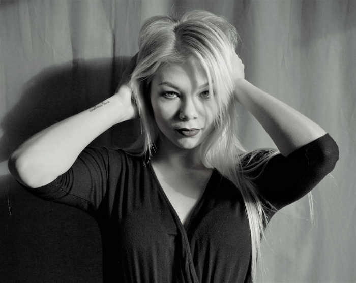 美国，圣克劳德，圣克劳德州立大学，头发，一个人，年轻女性，肖像，年轻成年人