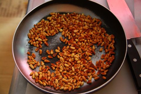 松子,蔬菜,食品,食品和饮料,厨房用具,健康饮食,室内,家用设备 松子,蔬菜,食品,食品和饮料,厨房用具,健康饮食,室内,家用设备