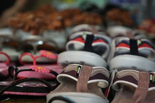 鞋, 红, 颜色, 鞋类, 选择性聚焦, 特写, 大群物体, 没有人