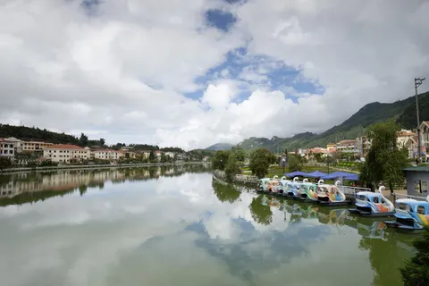 景观、城市、湖泊、倒影、水、云天、山、建筑外观 景观、城市、湖泊、倒影、水、云天、山、建筑外观