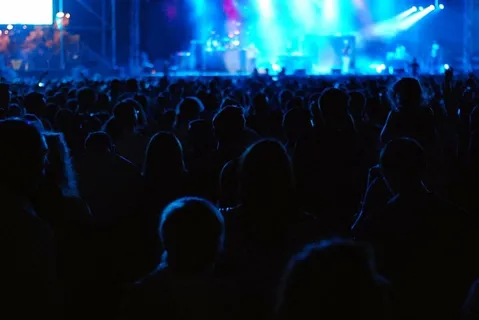 观众、音乐会、人群、节日、夜生活、派对、人群、表演 观众、音乐会、人群、节日、夜生活、派对、人群、表演