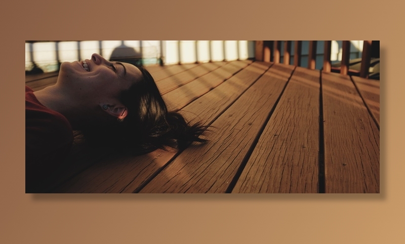 美国，锡拉丘兹，笑，女人，人，一个人，头像，地板