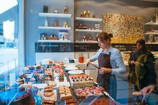 成人，面包师，购买，购买，蛋糕，商业，柜台，室内