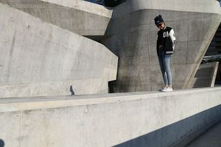 建筑，建筑，水泥，混凝土，人，城市，女人，建筑结构