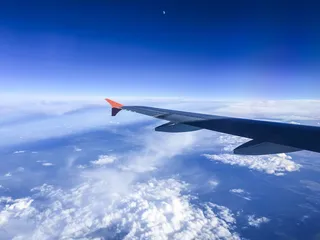 飞行，飞机，飞机，机翼，云，蓝色，引擎，天际线