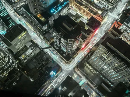 鸟瞰摄影,城市景观,路口,十字路口,城市,夜晚,灯光,繁忙 鸟瞰摄影,城市景观,路口,十字路口,城市,夜晚,灯光,繁忙