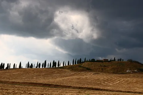 托斯卡纳,意大利,雷雨,夏天,柏树,心情,天气,天空 托斯卡纳,意大利,雷雨,夏天,柏树,心情,天气,天空